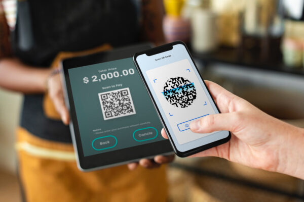 Platby pomocou QR kódov v reštauráciach, gastro a hoteloch